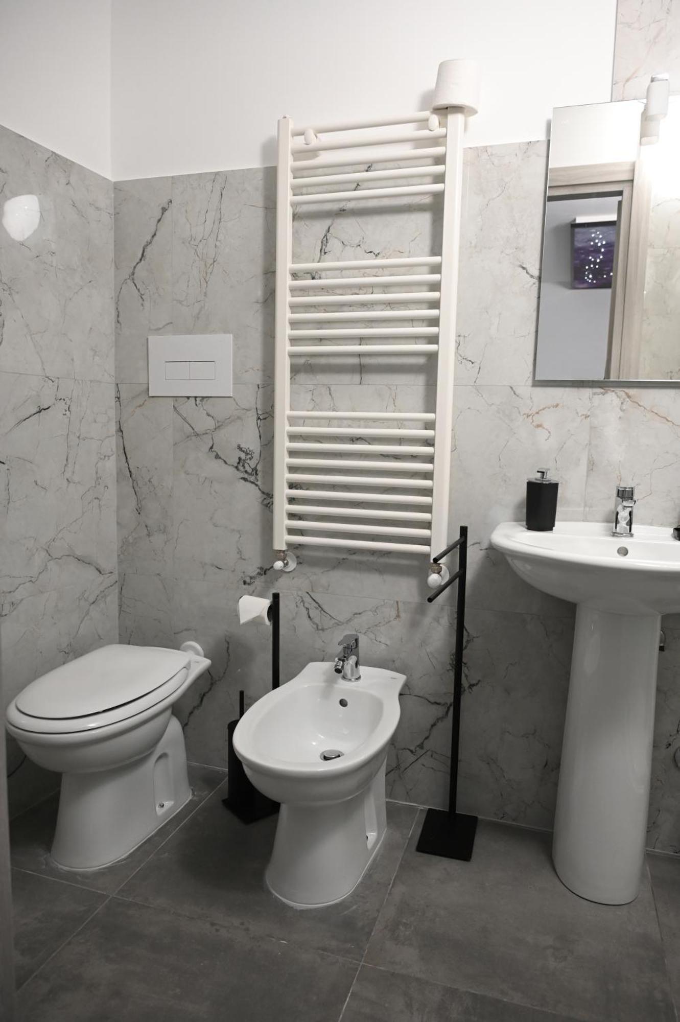 Karlin'S House Anzi - Albergo Diffuso ภายนอก รูปภาพ