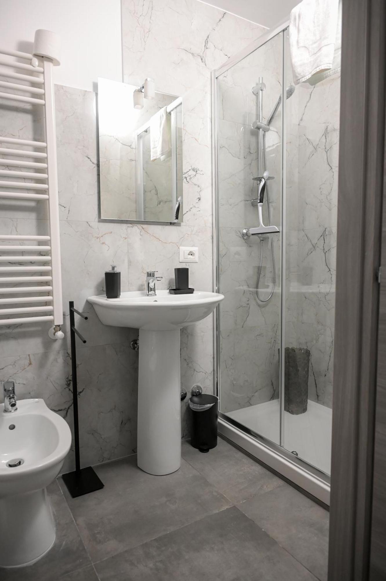 Karlin'S House Anzi - Albergo Diffuso ภายนอก รูปภาพ