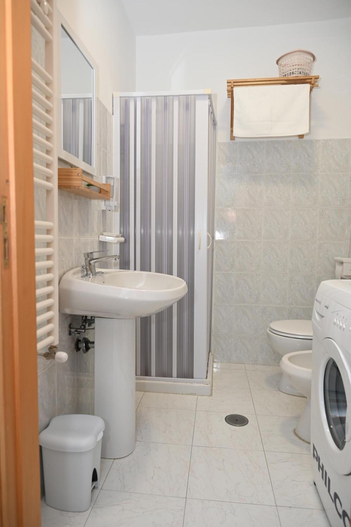 Karlin'S House Anzi - Albergo Diffuso ภายนอก รูปภาพ