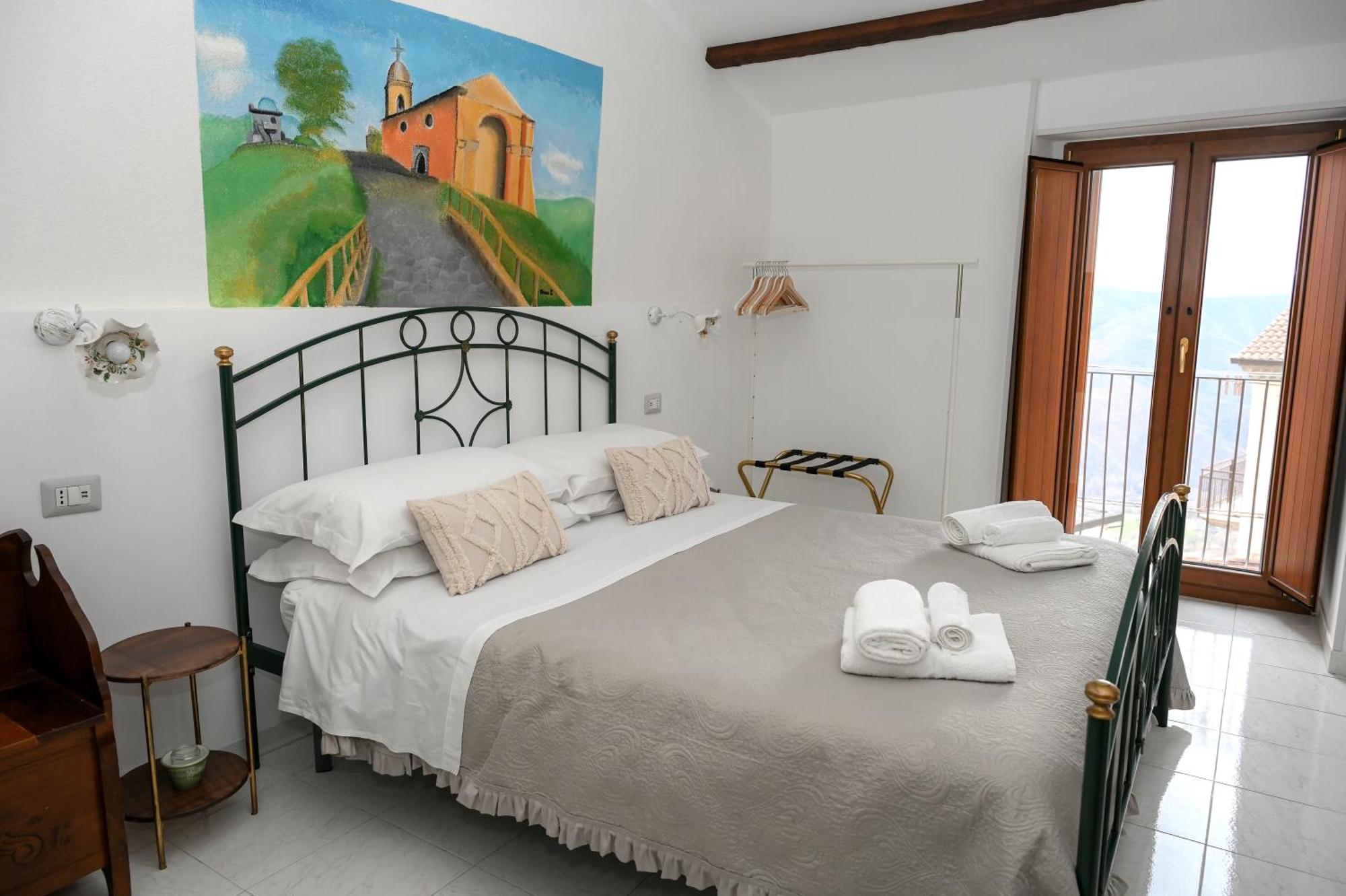 Karlin'S House Anzi - Albergo Diffuso ภายนอก รูปภาพ